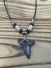 Load image into Gallery viewer, 1 7/16 inch Fossilized Mako Shark Tooth Necklace With Black and White Beads
