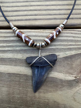 Load image into Gallery viewer, 1 13/16 inch Fossilized Mako Shark Tooth Necklace With Brown and White Beads
